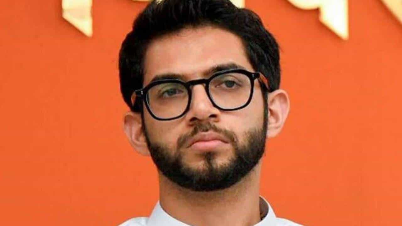 Aaditya Thackeray : आदित्य ठाकरे यांच्या वरळी मतदारसंघात बंड कायम; उमेदवारानं अर्ज मागे घेण्यास नकार