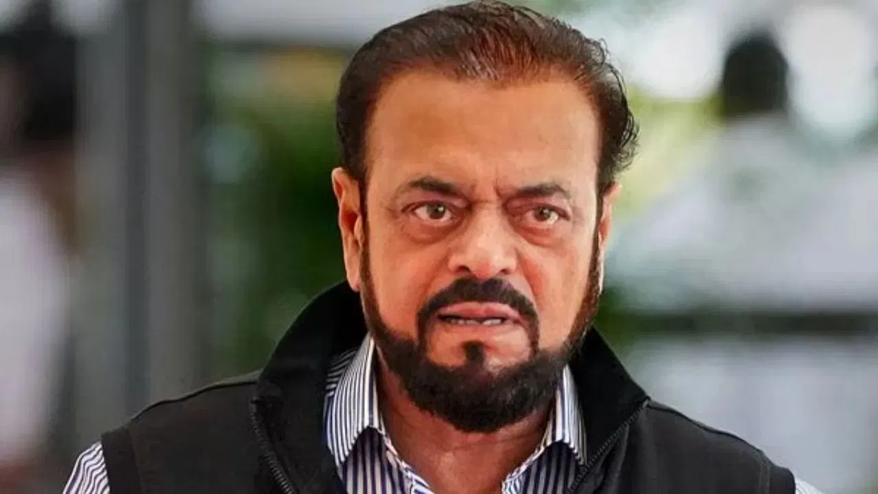 आयात उमेदवारांना उमेदवारी देणं भोवलं, थेट पक्षाध्यक्षांकडे तक्रार, बडा नेता संकटात आयात उमेदवारांना उमेदवारी देणं भोवलं, थेट पक्षाध्यक्षांकडे तक्रार, बडा नेता संकटात