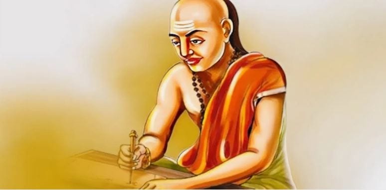 आचार्य चाणक्य यांच्या मतानुसार सगळे शत्रू हे एकसारखेच नसतात. प्रत्येक शत्रूचा स्वभाव, त्याची ताकद वेगळी असते. त्यामुळेच शत्रूचा अभ्यास करूनच त्याला पराभूत करण्याची रणनीती आखायला हवी. 