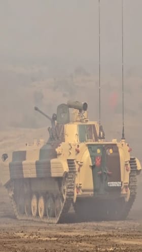 Ahilyanagar : अहिल्यानगरच्या केके रेंजमधील लष्काराचा युद्ध सराव.