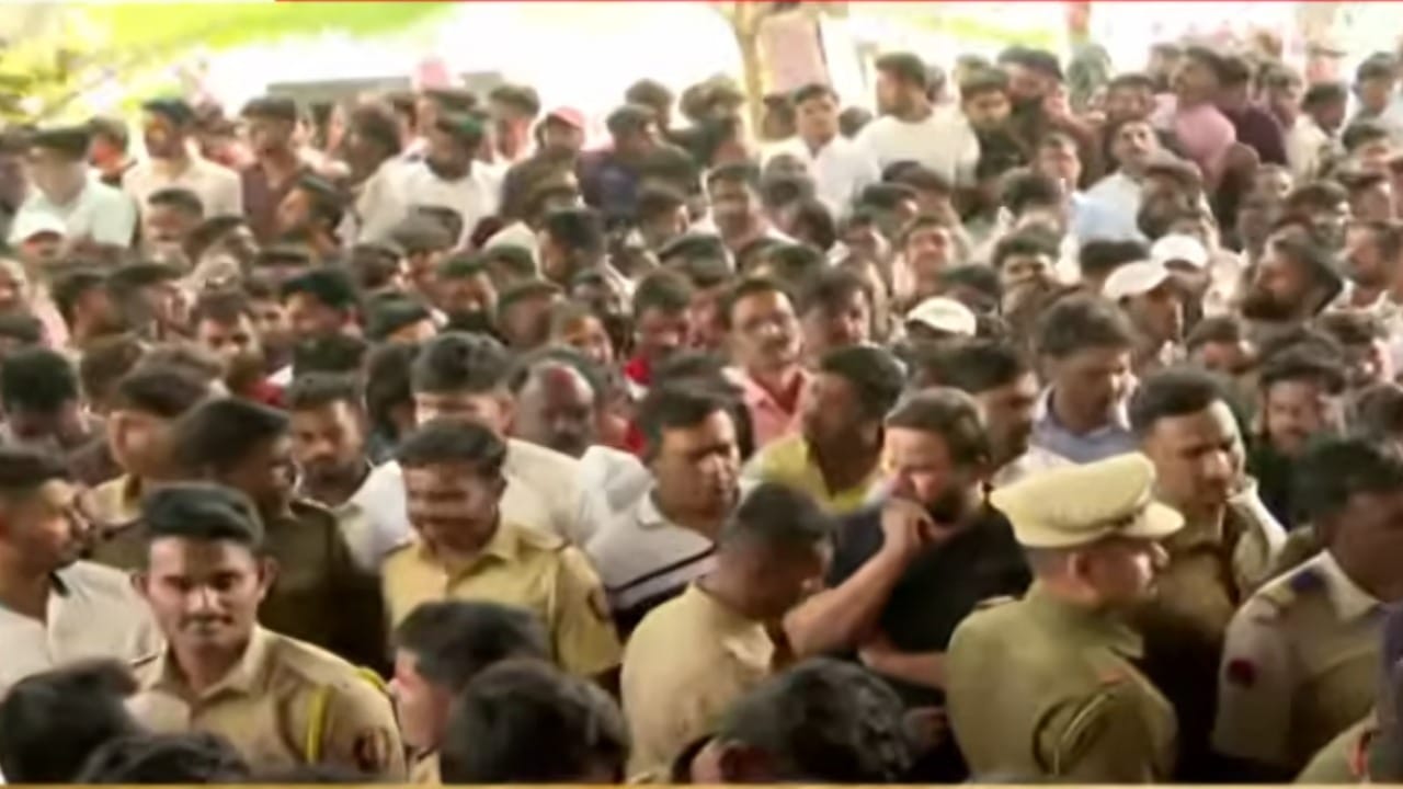 अजित दादांचे हे अकाली जाणे राज्याच्या विकासाची आणि प्रशासकीय शिस्तीची मोठी हानी मानली जात आहे, असेही म्हटले जात आहे.