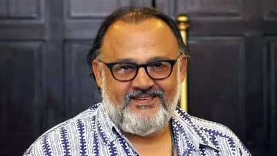 महिलाच्या गंभीर आरोपांनंतर कसं आयुष्य जगतायेत संस्कारी बाबूजी, जवळच्या मित्राकडून मोठा खुलासा