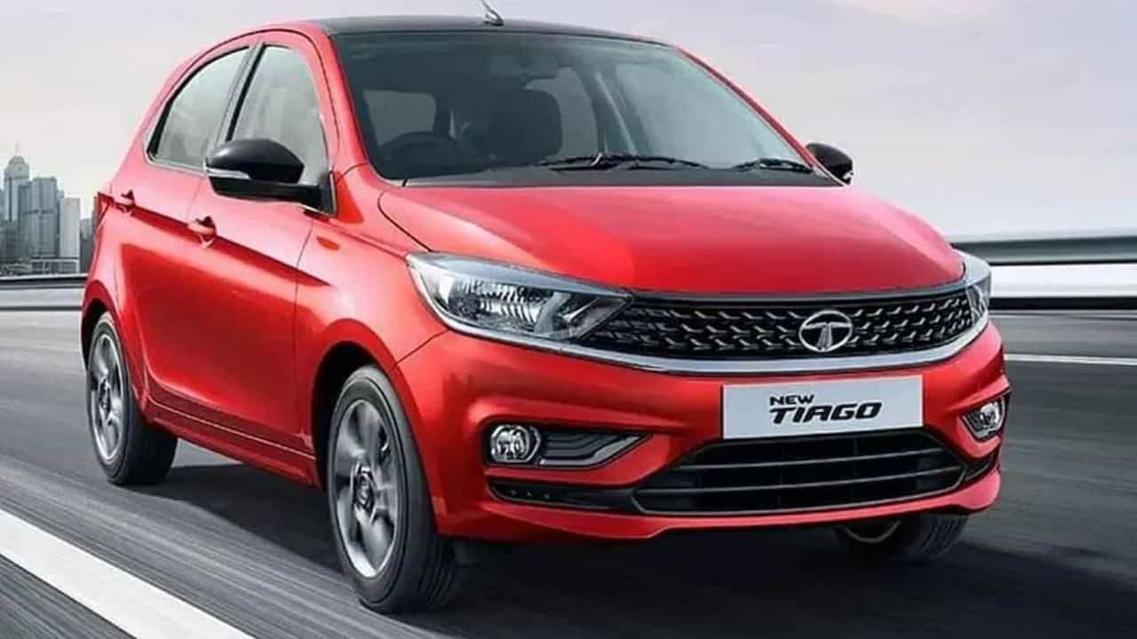 Tata च्या स्वस्त CNG Car चे मायलेज आणि किंमत किती, जाणून घ्या