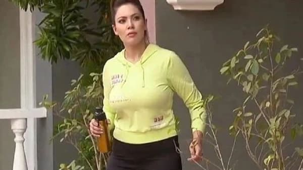 सध्या टीव्हीवरील सर्वाचा आवडती मालिका म्हणजे ‘तारक मेहता का उल्टा चष्मा’. या मालिकेमध्ये बबिता जी ही भूमिका साकारणारी अभिनेत्री मुनमुन दत्ता प्रेक्षकांच्या विशेष पसंतीस उतरली आहे.