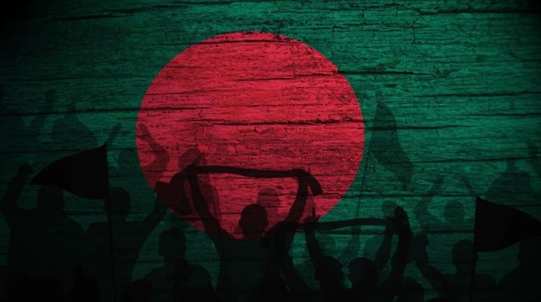 असे असताना या देशात अल्पसंख्याक असलेल्या हिंदूंची भारताला स्वातंत्र्य मिळाले तेव्हा किती संख्या होती, ते जाणून घेऊ या. या देशाला स्वातंत्र्य मिळाले तेव्हापासून बांगलादेशातील अल्पसंख्याक असलेल्या हिंदूंची संख्या कमी होत गेली आहे.