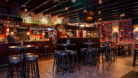 बार, क्लब आणि पबमध्ये काय फरक? तुमच्यासाठी योग्य पर्याय कोणता?.