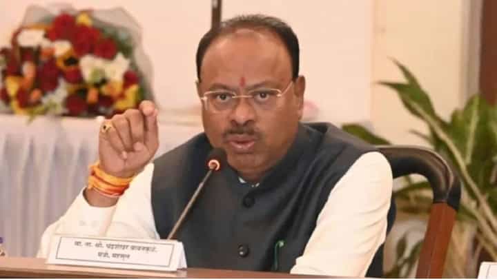 'उद्धव ठाकरेंनी फडणवीसांच्या पाठीत खंजीर खुपसला अन्...' बड्या नेत्याचा ठाकरेंवर हल्लाबोल 'उद्धव ठाकरेंनी फडणवीसांच्या पाठीत खंजीर खुपसला अन्...' बड्या नेत्याचा ठाकरेंवर हल्लाबोल