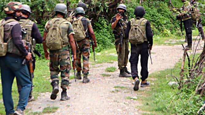 झारखंड येथे मोठी चकमक, एक कोटी रुपयांचे बक्षीस नावावर असलेल्या माओवादी नेत्यासह १५ जण ठार