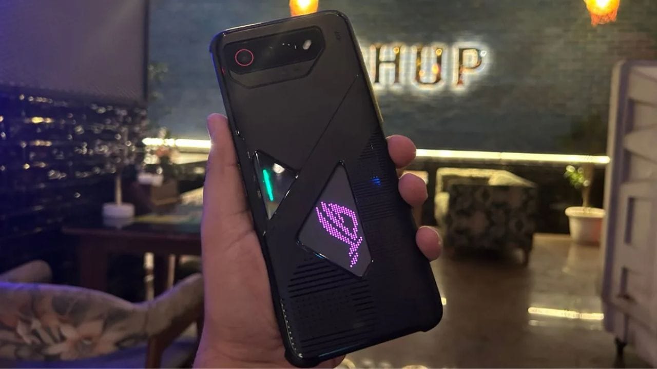 The king of gaming phones has shut down the smartphone business after being fed up with the competition