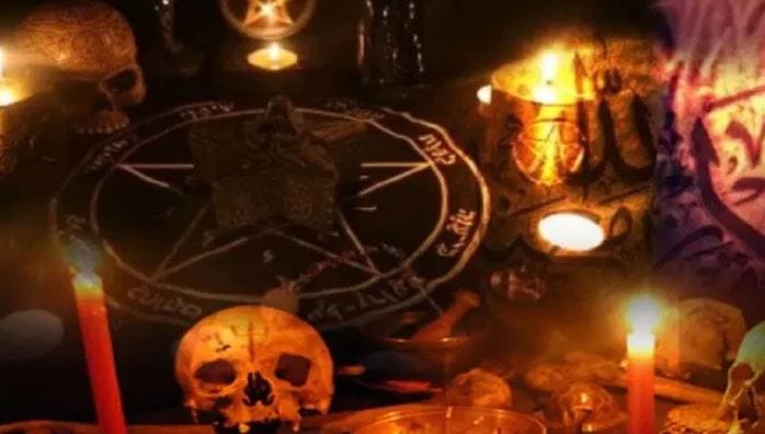 Disclaimer: वरच्या लेखातील माहिती ही प्राथमिक स्वरुपाची आहे. आम्ही या माहितीची पुष्टी करत नाही किंवा समर्थनही देत नाही. या लेखाच्या माध्यमातून अंधश्रद्धा पसरवण्याचा आमचा उद्देश नाही. वरच्या लेखात दिलेल्या माहितीवरून कोणताही निर्णय घेण्याआधी त्या-त्या क्षेत्रातील तज्ज्ञांचा सल्ला आवश्य घ्या.  