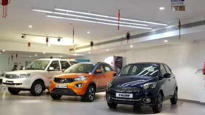 मोठी बातमी! आता भारतातील गरीबातील गरीब व्यक्तीलाही घेता येणार कार, किमती होणार प्रचंड कमी, जाणून घ्या कोणती कार कितीला?