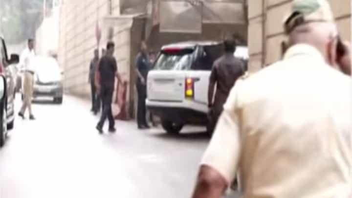Chhagan Bhujbal : मोठी अपडेट! छगन भुजबळ मुख्यमंत्री देवेंद्र फडणवीसांच्या भेटीला Chhagan Bhujbal : मोठी अपडेट! छगन भुजबळ मुख्यमंत्री देवेंद्र फडणवीसांच्या भेटीला