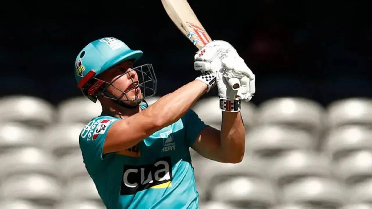 क्रिस लिन वगळता बिग बॅश लीगमध्ये कोणत्याही फलंदाजाने 4000 धावांचा टप्पा गाठलेला नाही. या यादीत ऑस्ट्रेलियाचा माजी कर्णधार आरोन फिंच दुसऱ्या क्रमांकावर आहे. (Photo- टीव्ही9 कन्नडवरून)