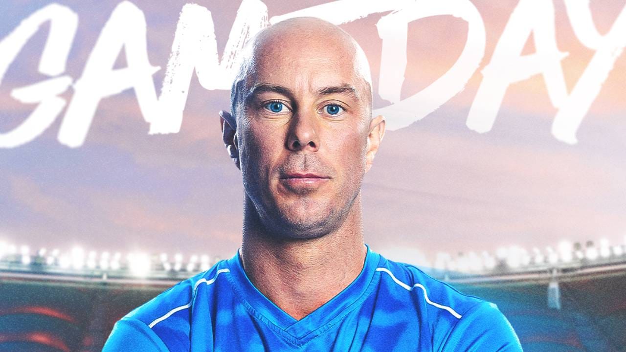 बिग बॅश लीगच्या इतिहासात 4000 धावा पूर्ण करणारा पहिला फलंदाज बनला. बीबीएलमध्ये आतापर्यंत 132 सामने खेळणाऱ्या ख्रिस लिनने 1 शतक आणि 32 अर्धशतकांसह 4066 धावा केल्या आहेत. (Photo- Adelaide Strikers Twitter)