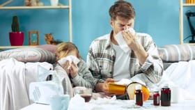 सर्दी खोकला झाल्यावर अँटीबायोटिक्स खाणं योग्य की अयोग्य?.