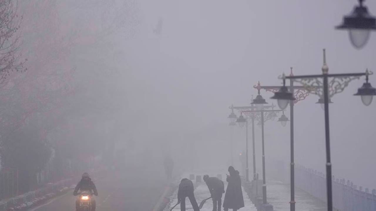 17 जिल्ह्यांमध्ये मोठा अलर्ट, थेट इशारा, राज्यात ढगाळ वातावरणासह.. 17 जिल्ह्यांमध्ये मोठा अलर्ट, थेट इशारा, राज्यात ढगाळ वातावरणासह..