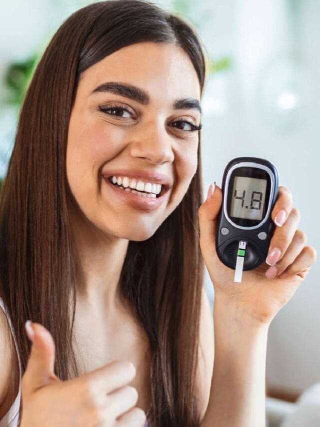 हाय ब्लड शुगरची ही लक्षणे वेळीच ओळखा, व्हा सावध