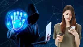 फोनमधील या गोष्टी तुम्हाला टाकणार संकटात, खावी लागेल जेलची हवा; वाचा...