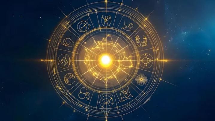 कर्क राशीच्या लोकांच्या आयुष्यात 26 जानेवारी रोजी मोठ्या घडामोडी घडण्याची शक्यता आहे. तीन योग जुळून आल्याने या राशीच्या लोकांपुढे अचानक मोठे संकट उभे राहू शकते. त्यामुळेच या राशीच्या लोकांनी कोणताही निर्णय घेताना योग्य ती खबरदारी घेतली पाहिजे. कायदेशीर पेचात अडकलेले असाल तर तुमची यातून सुटका होऊ शकते. 