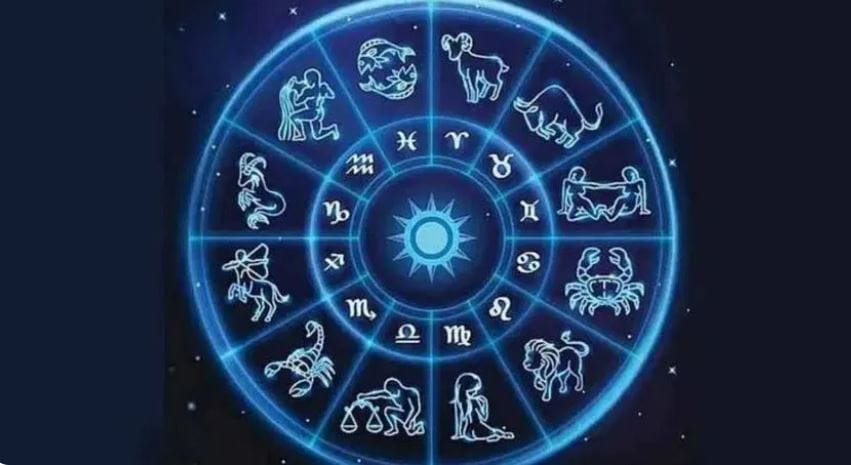 जानेवारी महिन्यात धनू राशीच्या लोकांना धनलाभ होईल. धार्मिक कार्यक्रमात सहभागी होण्याची संधी मिळेल. तसेच नोकरी बदलण्याची इच्छा असणाऱ्यांना चांगली संधी मिळेल. मल्टिनॅशनल कंपनीत काम करण्याची संधी मिळेल. धून राशीच्या लोकांना अचानक धनलाभ होण्याचीही शक्यता आहे. 