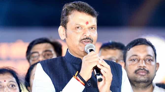 मुंबईच्या महापौरपदी कोण बसणार? फडणवीसांनी सस्पेन्स संपवला, आता अडीच वर्षांचा...