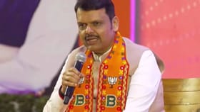 आमच्या मित्राच्या इगोमुळे मेट्रोचं काम 3 वर्ष लांबलं, देवेंद्र फडणवीस.