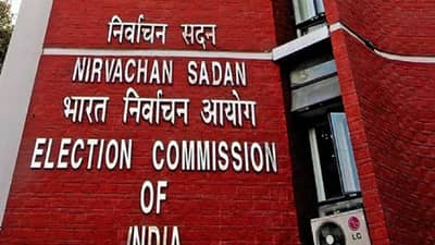 लालूच दाखवली की दबाव आला ?... तपास करा, अहवाल द्या; निवडणूक आयोग ॲक्शन मोडवर