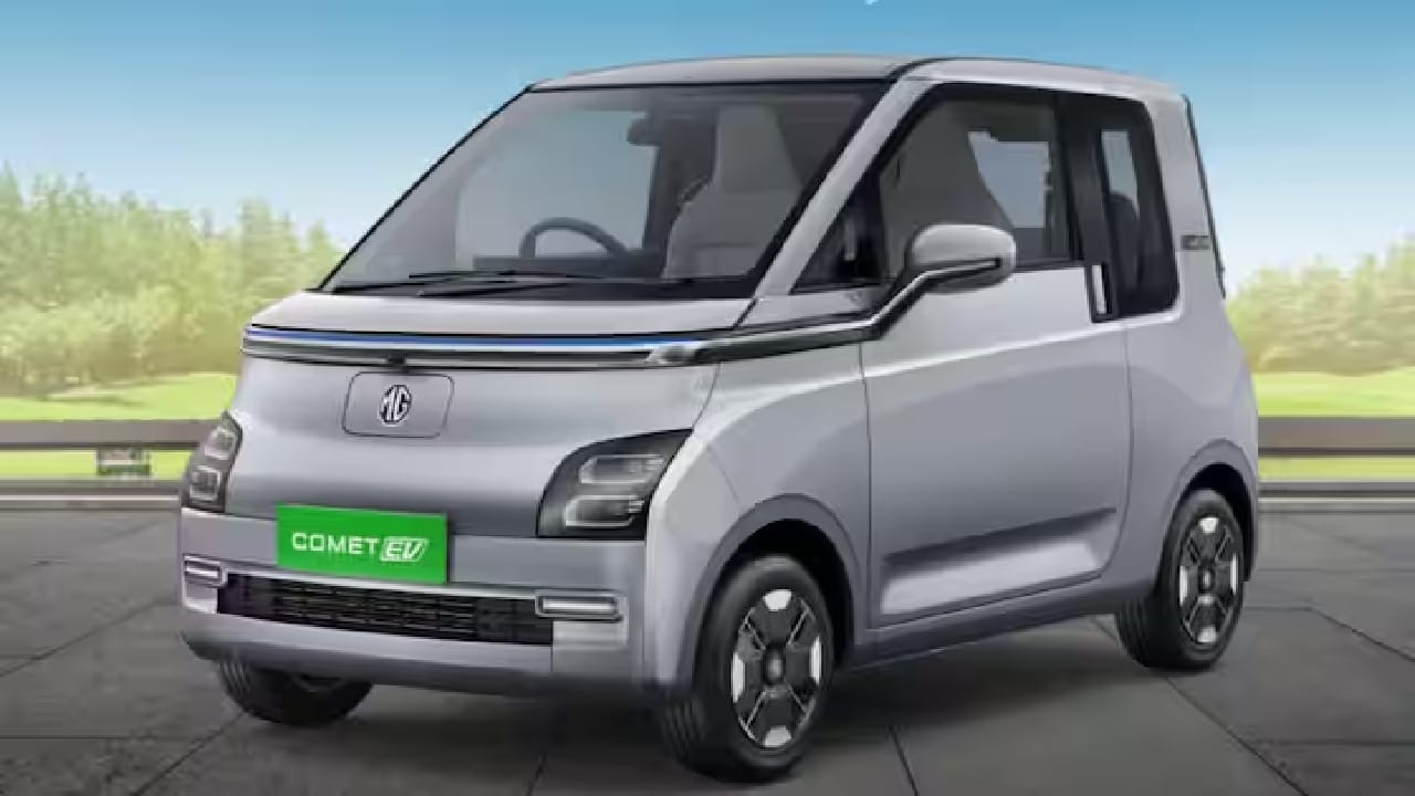 MG कॉमेट EV ही एक पॉवरफूल इलेक्ट्रिक कार आहे. जी एका चार्जमध्ये 230 किमी जाते. या कारमध्ये देखील खास फीचर्स देण्यात आले आहेत. या कारची किंमत 6.99 लाख रुपयांपासून सुरु होते. 