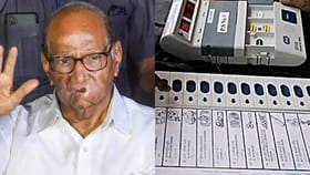 बटण दाबलं तरी लाईट लागेना... पुण्यातील मतदान केंद्रावर गोंधळ.