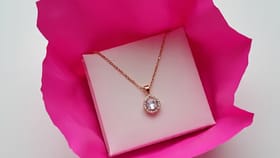 सोनं-चांदी गुलाबी कागदातच का गुंडाळून देतात?सोनारसुद्धा सांगणार नाही...