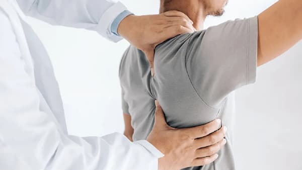 सांधेदुखी कोणत्या मोठ्या गंभीर आजाराचे कारण तर नाही ना? जाणून घ्या तज्ञ काय म्हणतात