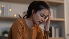 हिवाळ्यात सतत डोकं का दुखतं? काय आहे कारण जाणून घ्या उपाय.