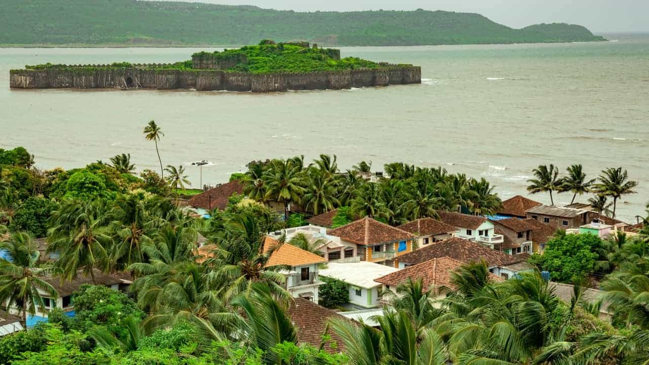 अत्यंत कमी खर्च आणि निसर्गरम्य वातावरणात कुटुंबासोबत वेळ घालवायचा असेल तर मुंबईपासून हाकेच्या अंतरावर आहे हे ठिकाण. जाताच प्रेमात पडाल.