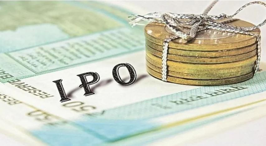 रॉयटर्सच्या रिपोर्टनुसार या आयपीओच्या माध्यमातून रिलायन्स ग्रुप या कंपनीतील 2.50 टक्के मालकी विकू शकतो. त्यातून 4.5 अब्ज डॉलर्स उभे करण्याचा प्रयत्न केला जाऊ शकतो. आता लवकरच हा आयपीओ येण्याची शक्यता व्यक्त केली जात असल्याने त्याचे पडसाद ग्रे मार्केटमध्ये पाहायला मिळत आहेत. 