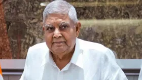 दोनदा वॉशरुममध्ये पडले... माजी उपराष्ट्रपती धनखड एम्समध्ये भरती....