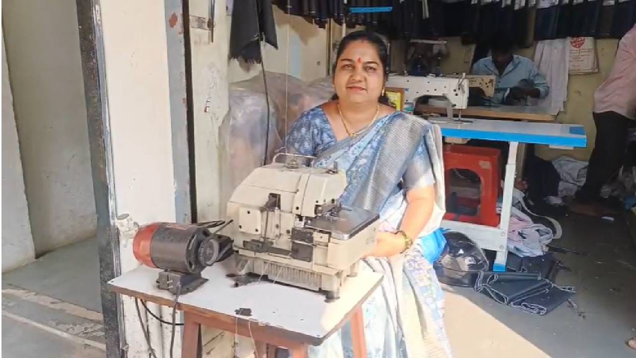 कविता लोखंडे या नाशिक प्रभाग आठमधील भाजपच्या नगरसेवक आहेत. पण त्यांचा आदर्श सर्वांसमोर आहे. 