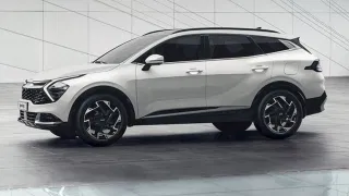 Kia Syros HTK (EX): सनरूफ, 12.3 इंच स्क्रीन, 5-स्टार सेफ्टी, किंमत जाणून घ्या