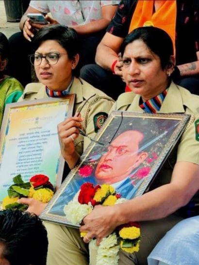 दरम्यान, वंचित बहुजन आघाडीचे प्रमुख प्रकाश आंबेडकर यांनी महाजन यांच्याविरोधात अॅट्रॉसिटीचा गुन्हा दाखल करण्यासाठी प्रयत्न करणार असल्याचे सांगितले आहे. त्यामुळे आता भविष्यात काय होणार? हे पाहणे महत्त्वाचे ठरणार आहे. 