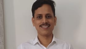 मालाड रेल्वे स्थानकात किरकोळ वादातून प्राध्यापकाची हत्या, आरोपीला अटक.