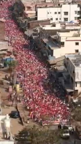 जल, जमीन, जंगलच्या ज्वलंत प्रश्नावर निघाला मोर्चा.