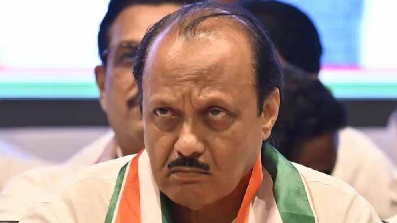 Pune local elections : पुण्यात चाललंय काय? अजित पवारांकडून गुंडाना उमेदवारी, खरातांचं नाव पुढं करून दादांची पळवाट