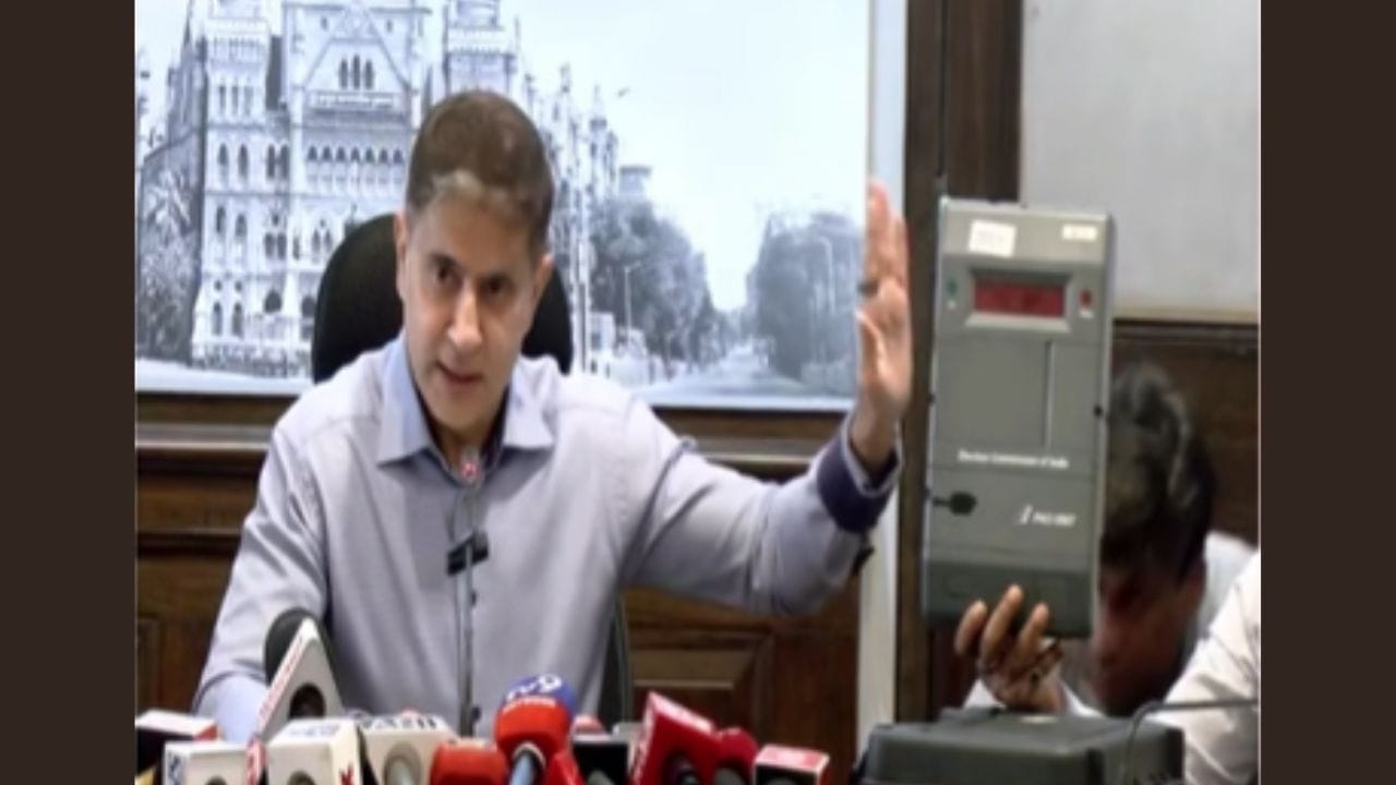 पाडू मशीन कधी आणि का वापरणार? भूषण गगराणींनी सर्व सांगितलं पाडू मशीन कधी आणि का वापरणार? भूषण गगराणींनी सर्व सांगितलं