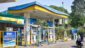 पेट्रोल भरल्यानंतर या 2 मिनिटांच्या फ्री सेवेचा लाभ घ्या, अन्यथा होईल.