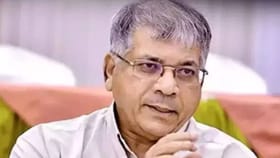 वंचितमुळे काँग्रेसचा मोठा गेम, मुंबईत महायुतीला होणार थेट फायदा.