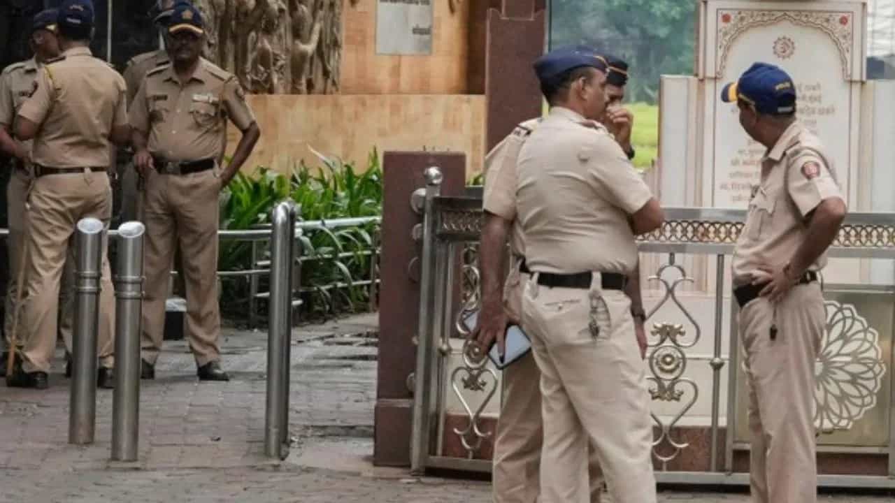 स्मशानभूमीतून परतताना भर रस्त्यात गाठले अन् पुढच्या क्षणी..., पुणे साखळी बॉम्बस्फोटातील आरोपीची हत्या, CCTV मध्ये थरार कैद