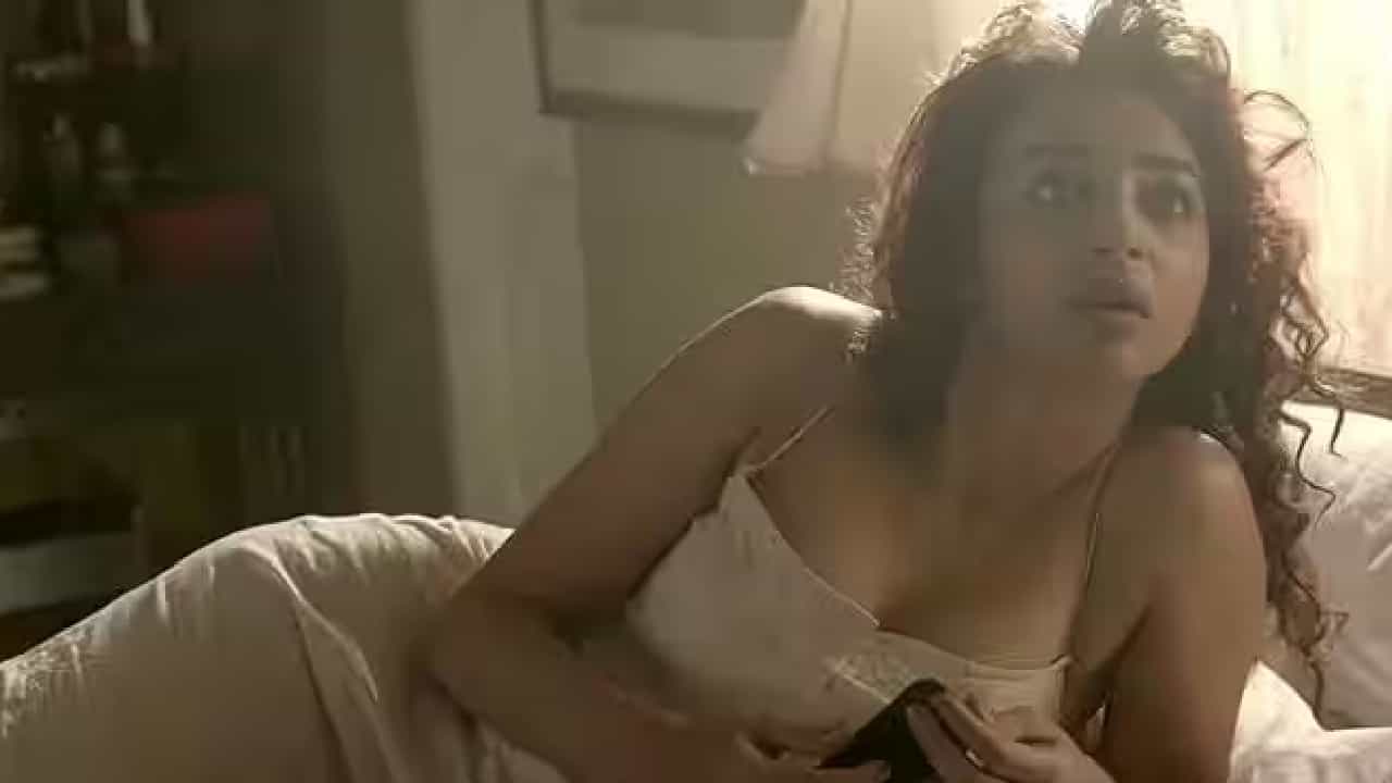 सध्या चित्रपटापेक्षा लोक OTT वर क्राईम, दमदार कथा तसेच इंटीमेट सीन असणारे चित्रपट आणि वेब सीरीज पाहण्यास पसंती देत आहेत. त्यामुळे ओटीटीवर देखील सध्या जिने चित्रपट आणि वेब सीरीज सध्या ट्रेंड करत असून त्या सध्या चर्चेत आल्या आहेत.