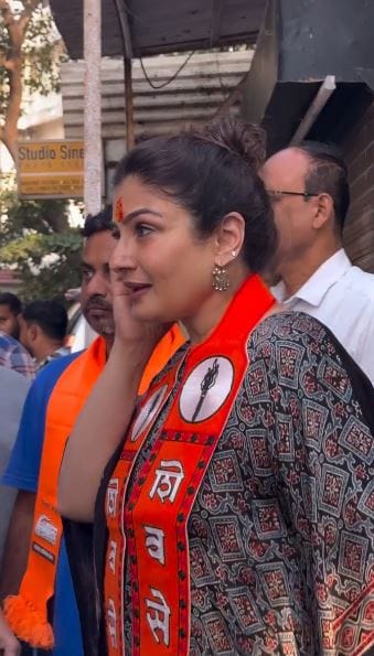 काही व्हिडीओही सध्या सोशल मीडियावर शेअर केले जात आहेत. त्यामुळे आता ठाकरेंच्या प्रचाराल सिनेसृष्टीतील कलाकार उतरल्याने भविष्यात कोण बाजी मारणार हे पाहणे महत्त्वाचे ठरणार आहे.