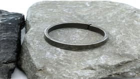 लोखंडी आंगठी परिधान करण्यापूर्वी काही विशेष नियम जाणून घ्या.....