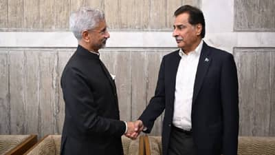 India Pakistan Relations : पाकिस्तान घासतोय भारतापुढे नाक, मैत्री करण्यास उतावीळ, बांगलादेशातील एका फोटोच्या आधारे मोठा दावा!