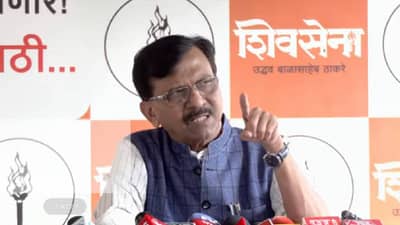 बिनविरोध निवडणुकीवरून संजय राऊत यांचा गंभीर आरोप, म्हणाले, भाजपा आणि शिंदेंचे छपरी लोक...